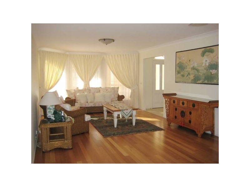 1 Lynton Green, West Pennant Hills NSW 2125