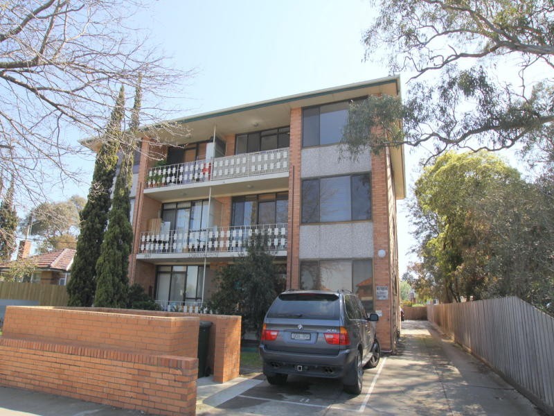 8/1447 Dandenong Road, Malvern East VIC 3145