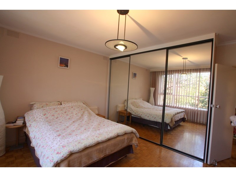 3/7 Celeste Court, St Kilda East VIC 3183