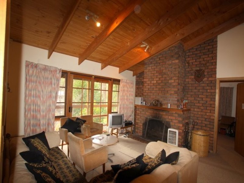 1 CHRISTENSEN ST, Sawmill Settlement VIC 3723