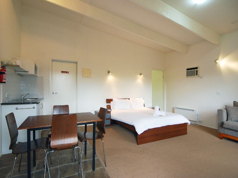 1/4 Omega St, Merrijig VIC 3723