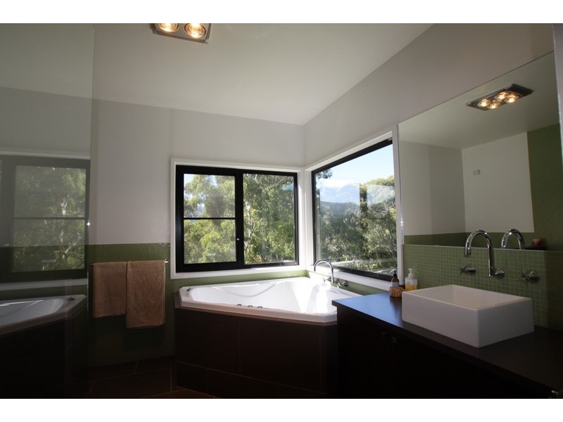 9 Telemark Crt, Merrijig VIC 3723