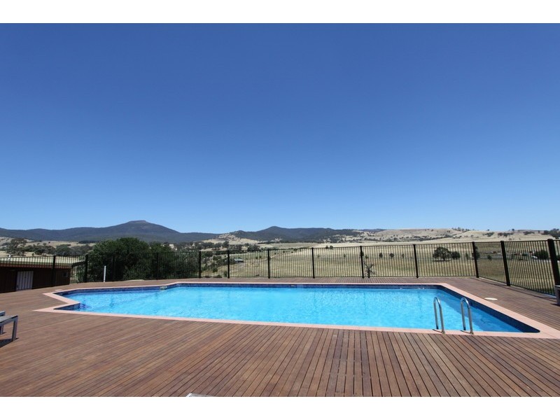 Oak/4 Omega St, Merrijig VIC 3723