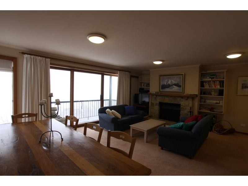 2/18 The Avenue, Mount Buller VIC 3723