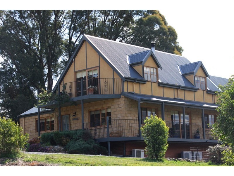 32 Alpine Ridge Drive, Merrijig VIC 3723