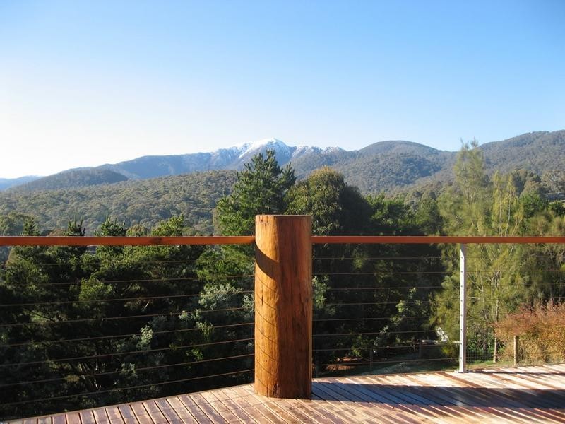 7 Summit View Crt, Merrijig VIC 3723
