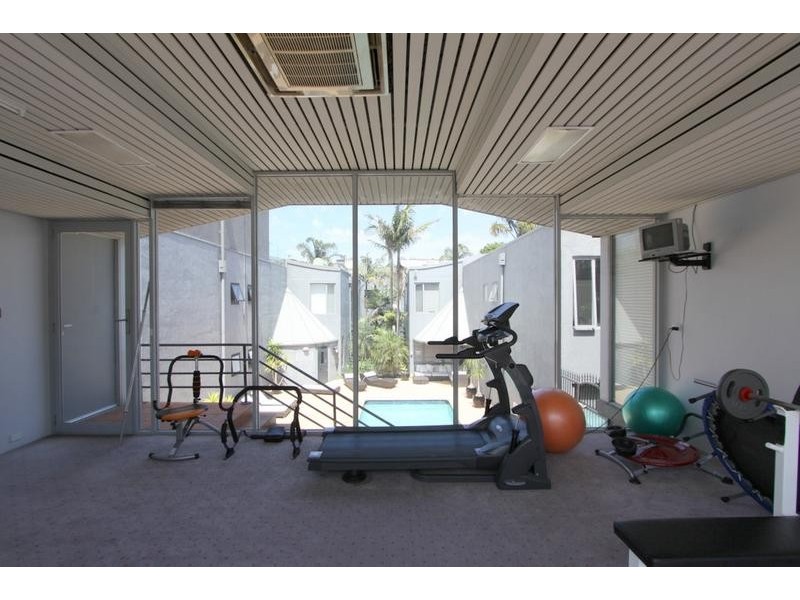 39/15 Beach st, Port Melbourne VIC 3207