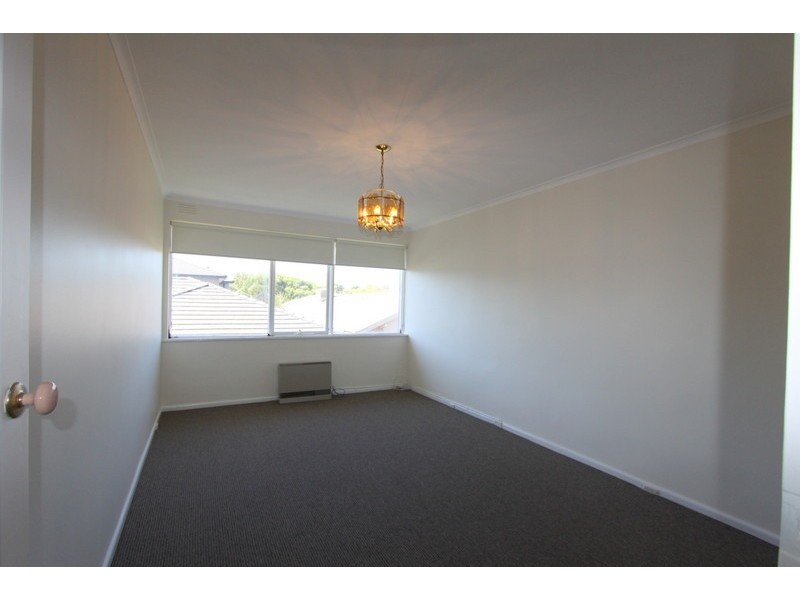 8/5 Brentwood St, Bentleigh VIC 3204