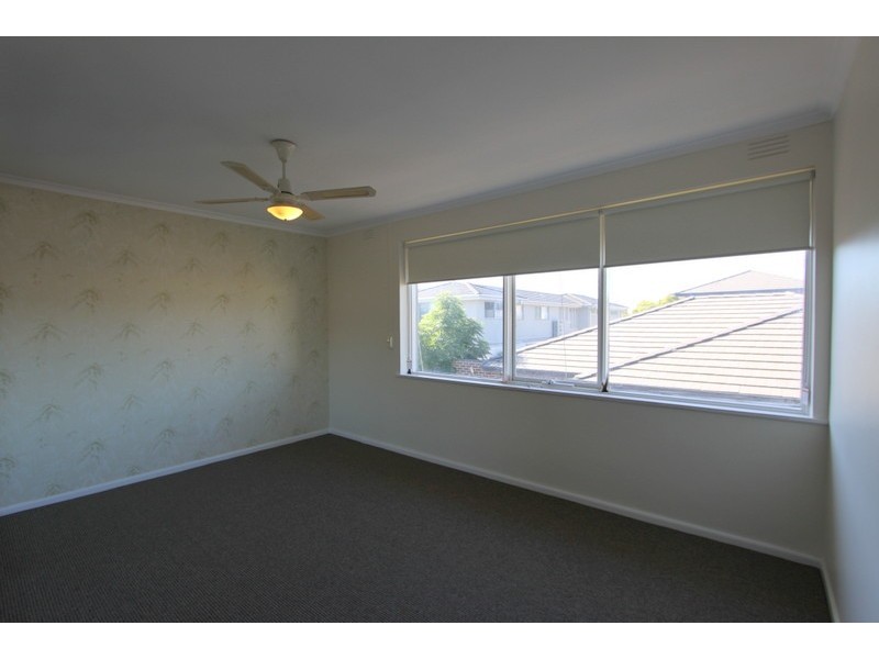 8/5 Brentwood St, Bentleigh VIC 3204