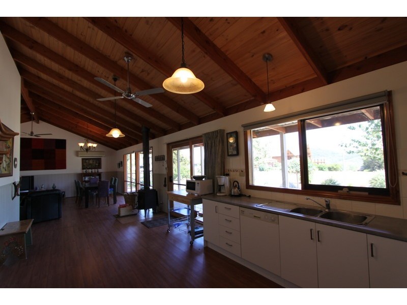 53 Alpine Ridge Drive, Merrijig VIC 3723