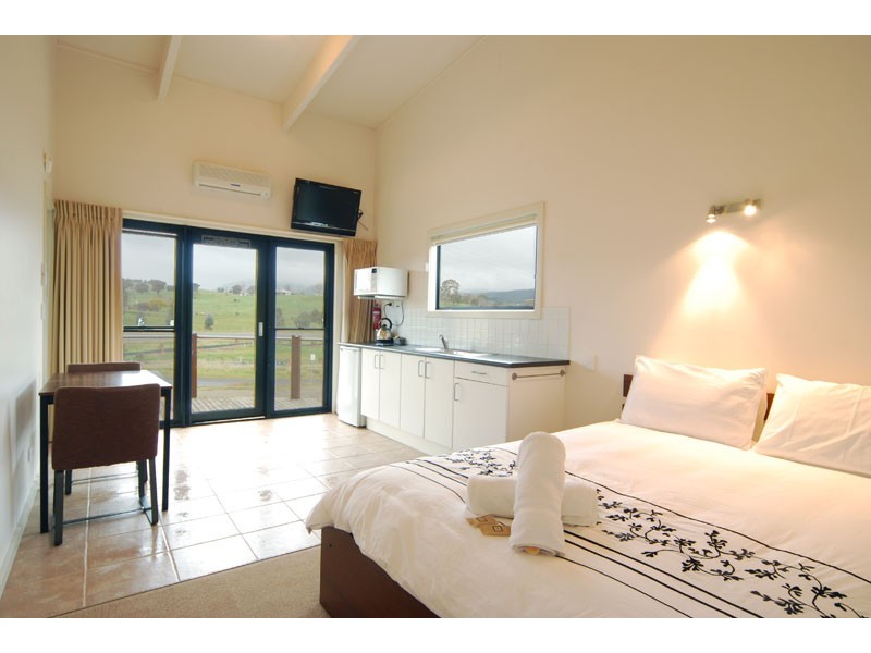 1/4 Omega St, Merrijig VIC 3723