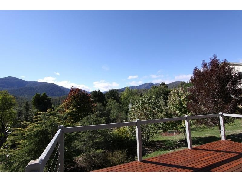 2/1 Summit View Crt, Merrijig VIC 3723