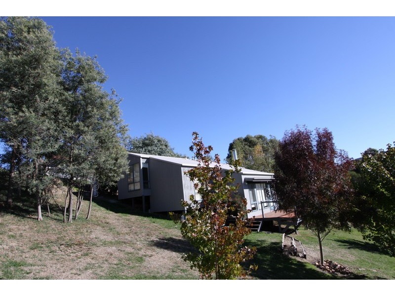 2/1 Summit View Crt, Merrijig VIC 3723