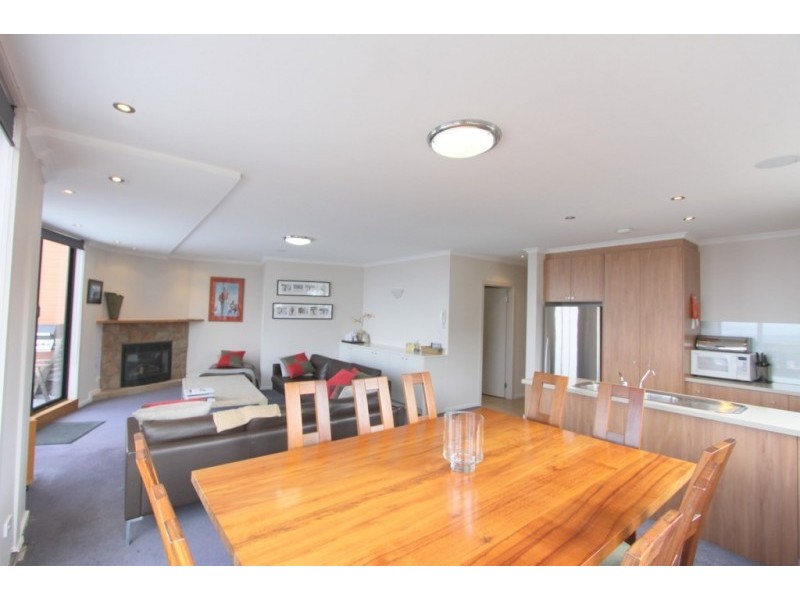 302/83 Stirling Rd, Mount Buller VIC 3723