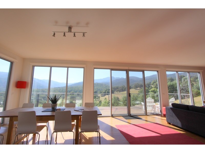 39 Alpine Ridge Drv, Merrijig VIC 3723