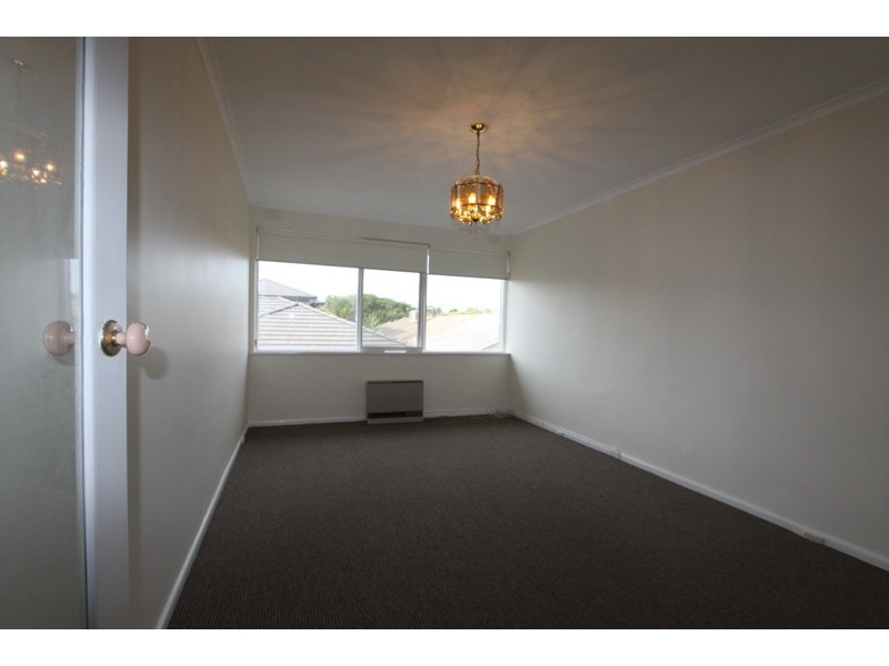 8/5 Brentwood St, Bentleigh VIC 3204