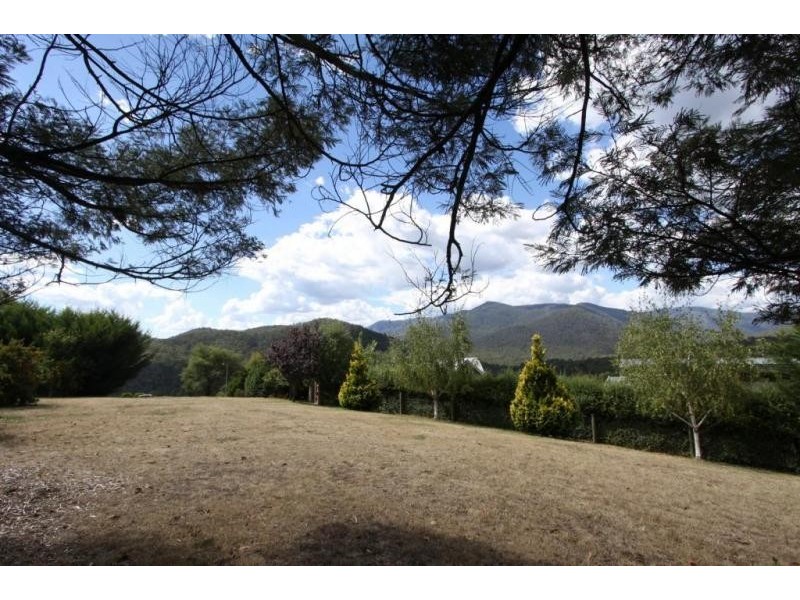 11 Telemark Court, Merrijig VIC 3723