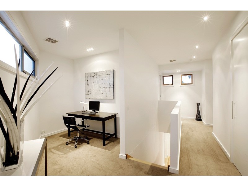 29 Leura st, Murrumbeena VIC 3163