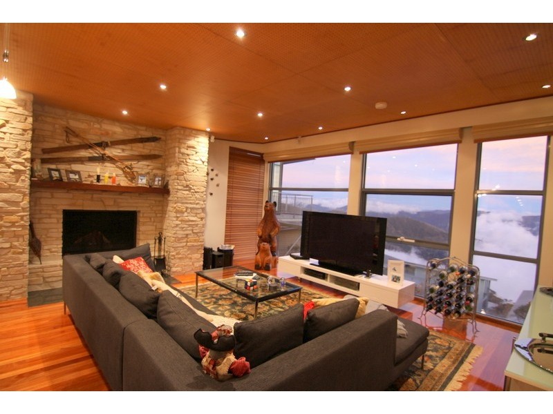 2/21A The Avenue, Mount Buller VIC 3723