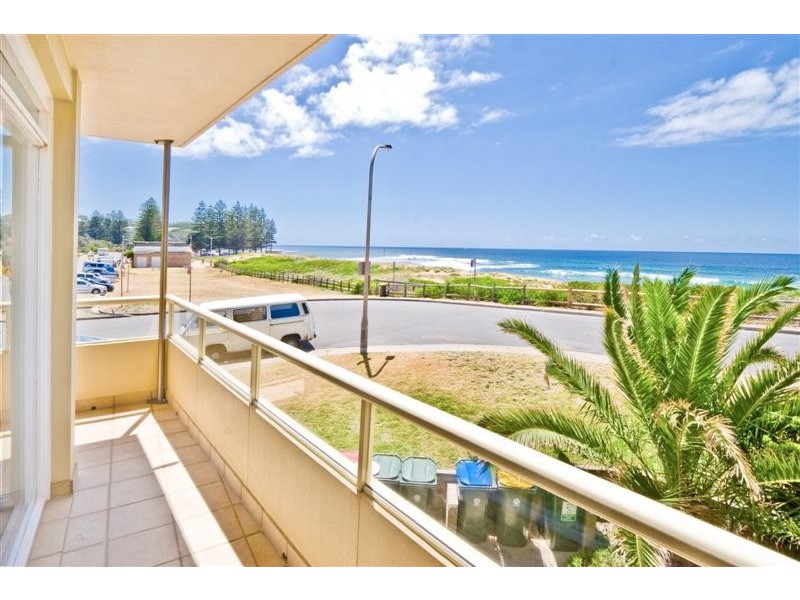 1/18 Surfview Rd, Mona Vale NSW 2103