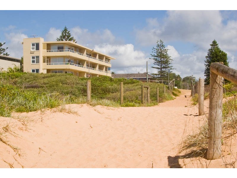 1/18 Surfview Rd, Mona Vale NSW 2103