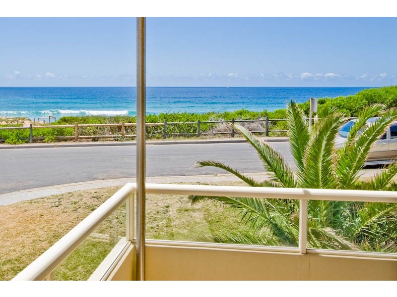 1/18 Surfview Rd, Mona Vale NSW 2103