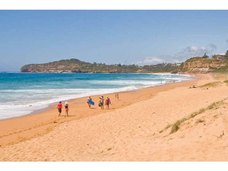 1/18 Surfview Rd, Mona Vale NSW 2103