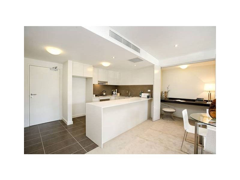 8/24 Waratah St, Mona Vale NSW 2103