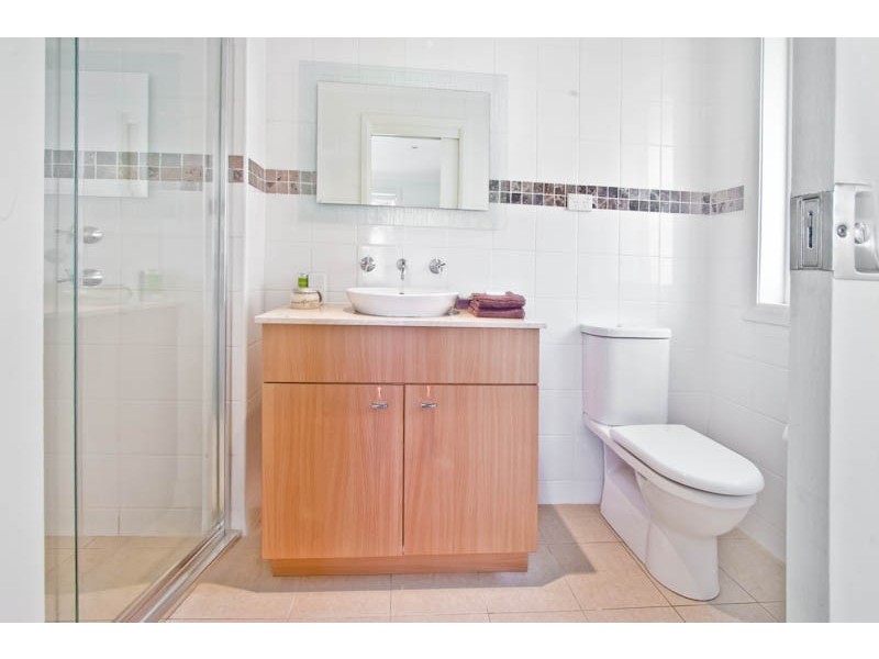 8B Vineyard St, Mona Vale NSW 2103