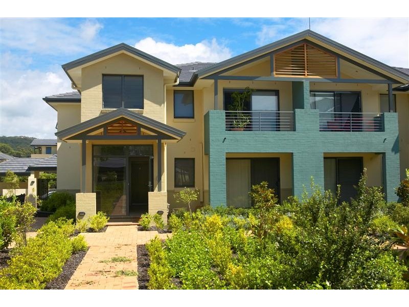 4/3 Fantail Ave, Warriewood NSW 2102