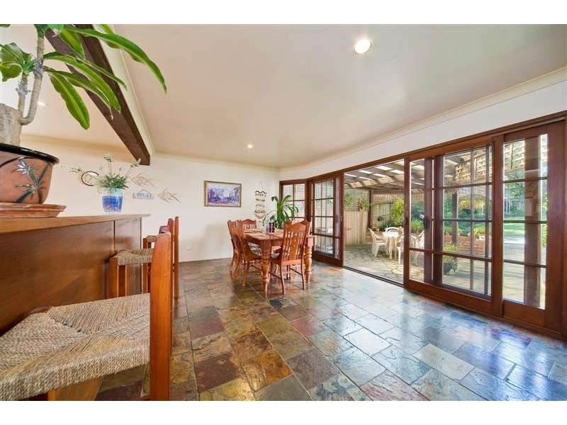 27 Narrabeen Park Pde, Narrabeen NSW 2101