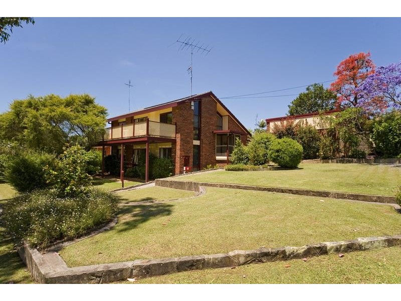 19 Vineyard St aka 1 Lexia Close, Mona Vale NSW 2103