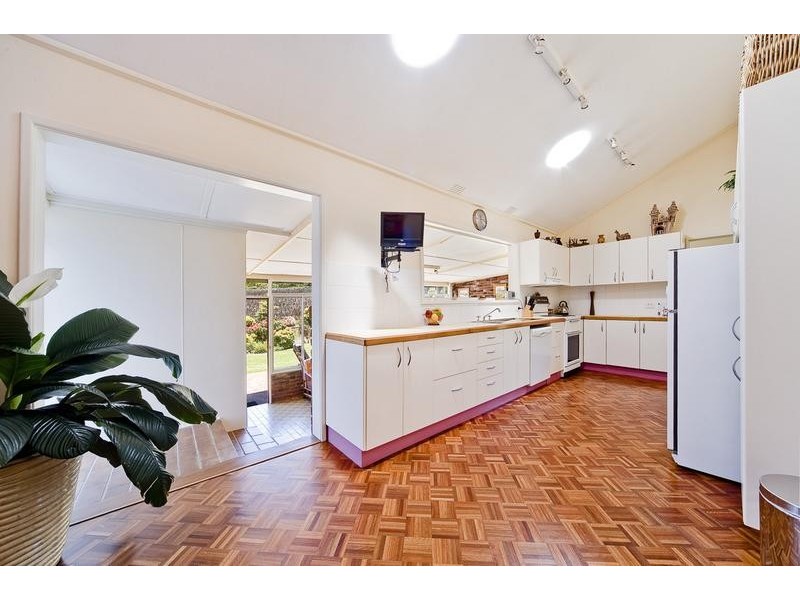 19 Vineyard St aka 1 Lexia Close, Mona Vale NSW 2103
