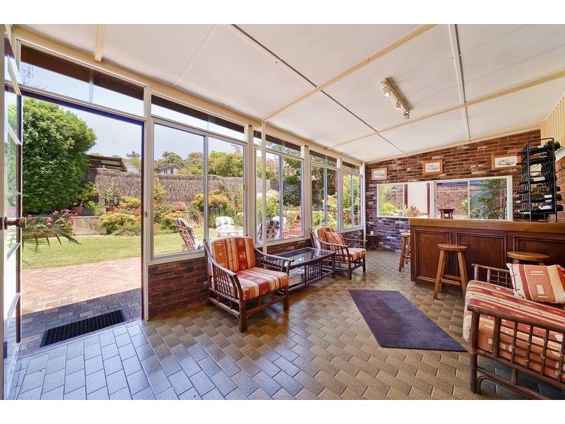 19 Vineyard St aka 1 Lexia Close, Mona Vale NSW 2103