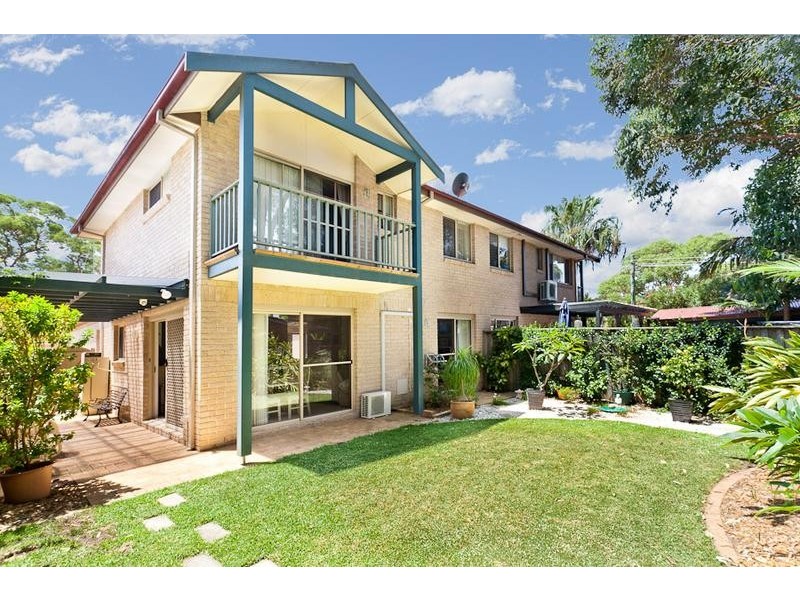 2/239 MacPherson Street, Warriewood NSW 2102