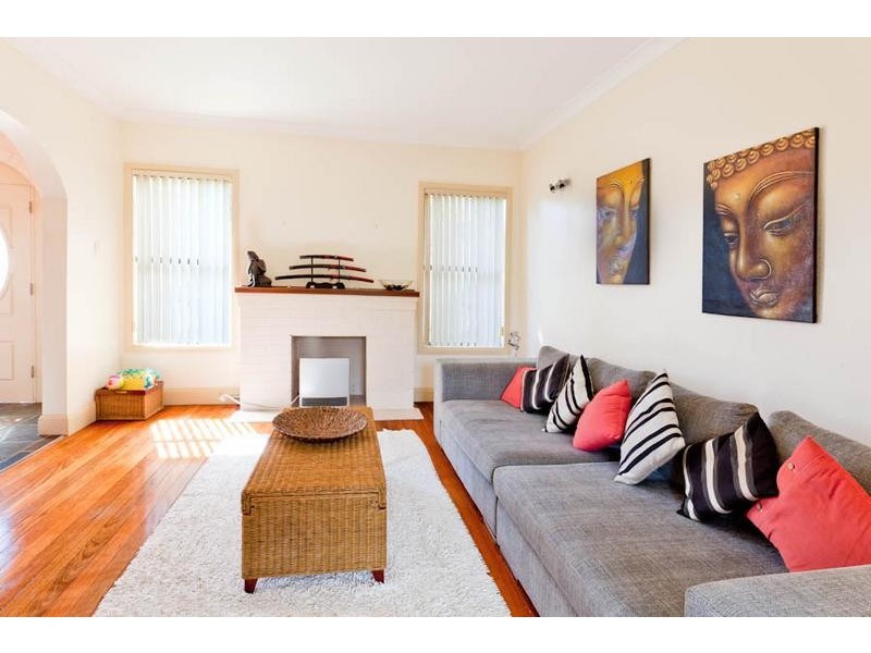 38 Bolwarra Road, North Narrabeen NSW 2101