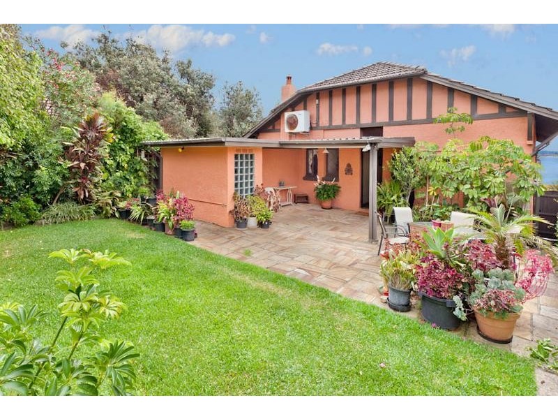 15-17 Birdwood Ave, Collaroy Beach NSW 2097