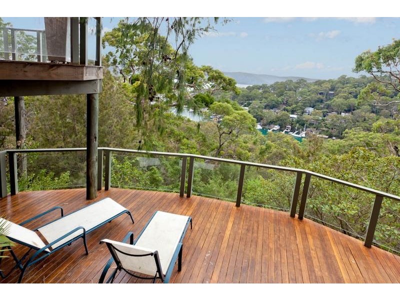 15 Hansford Pde, Bilgola Plateau NSW 2107