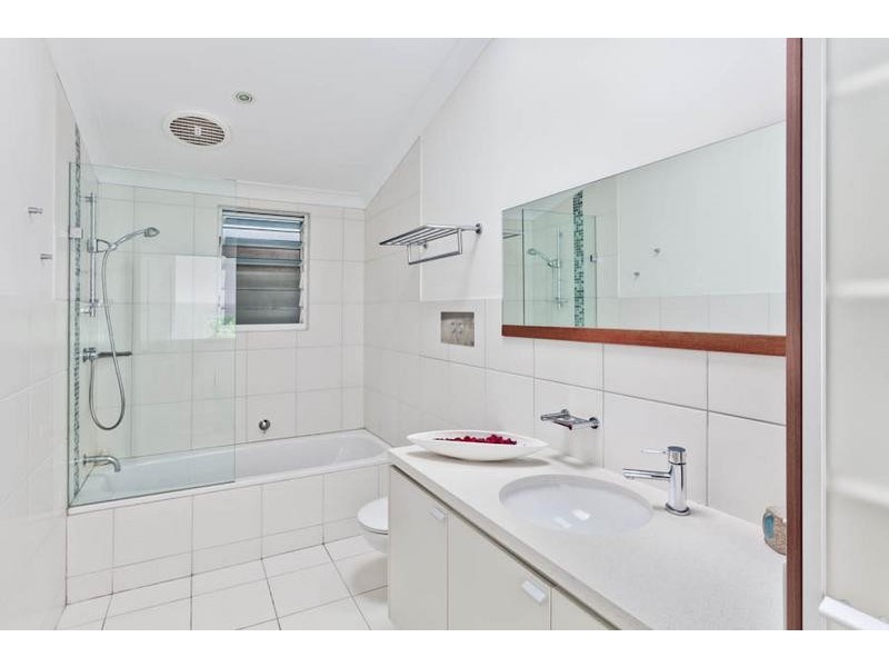 15 Hansford Pde, Bilgola Plateau NSW 2107