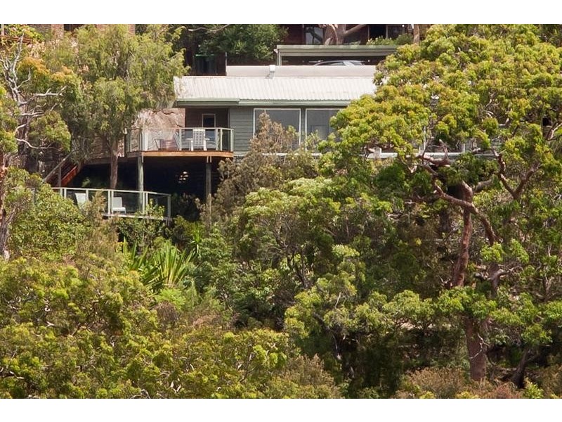 15 Hansford Pde, Bilgola Plateau NSW 2107