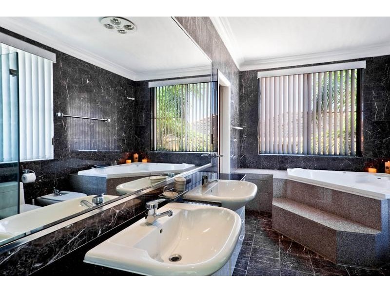 39 Lady Penrhyn Drive, Beacon Hill NSW 2100