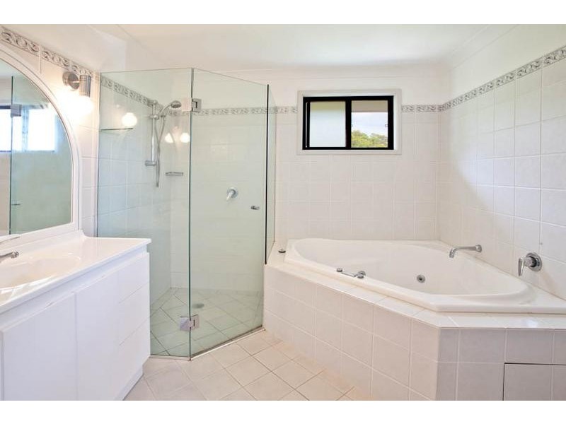 38 Bolwarra Road, North Narrabeen NSW 2101