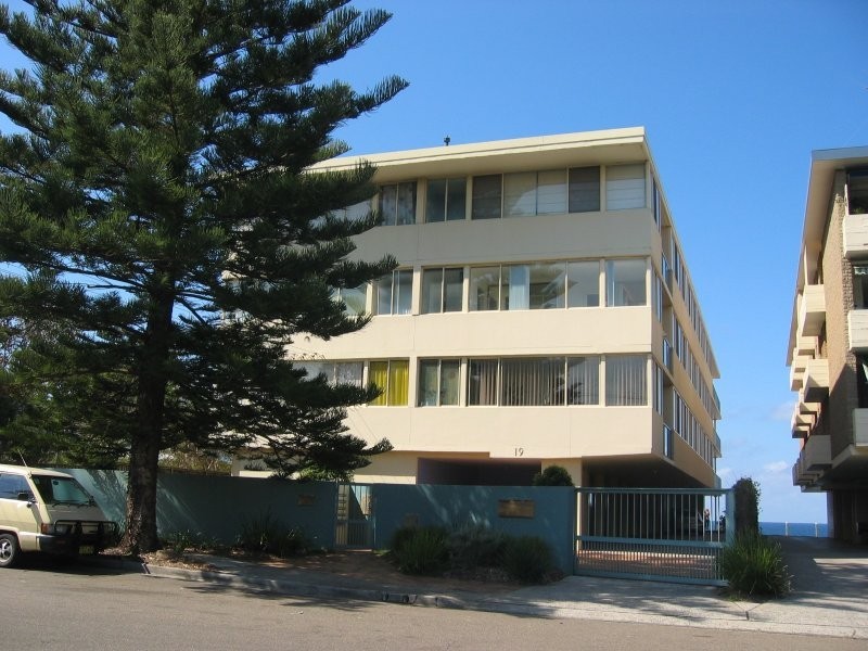 9/19 Surfview Road, Mona Vale NSW 2103
