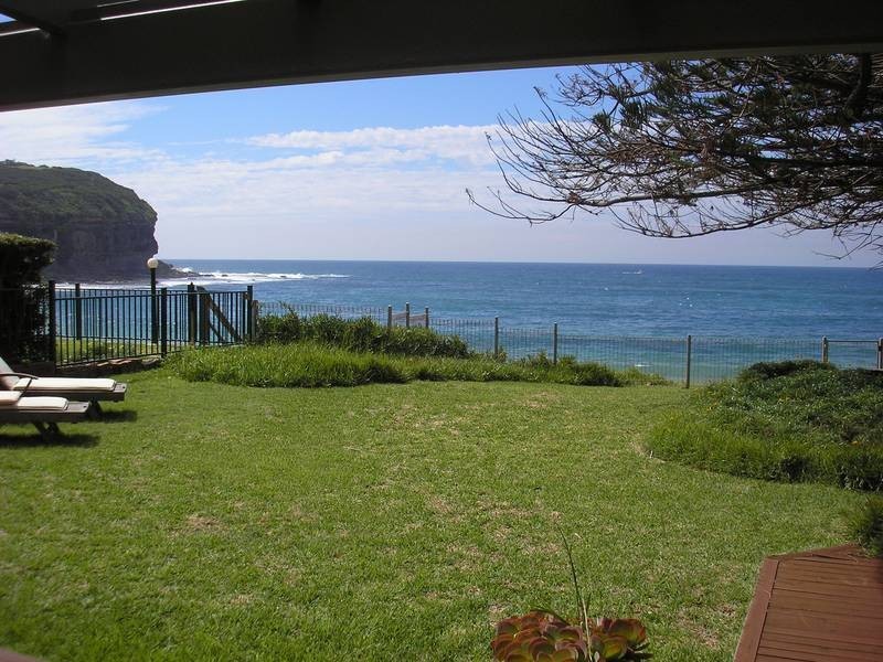 9 Surfview Road, Mona Vale NSW 2103