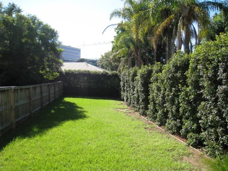 8B Vineyard Street, Mona Vale NSW 2103