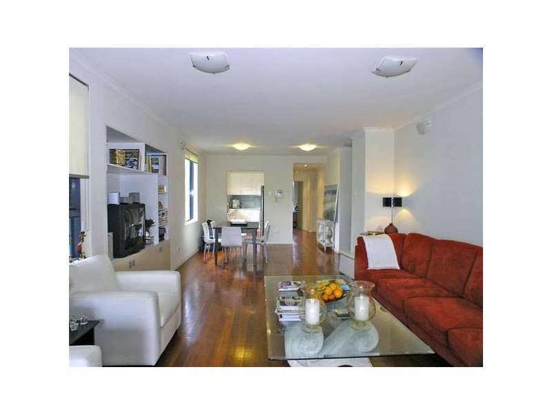 2/5 Darley Street, Mona Vale NSW 2103