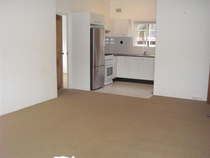 2/27 Nullaburra Road, Newport NSW 2106