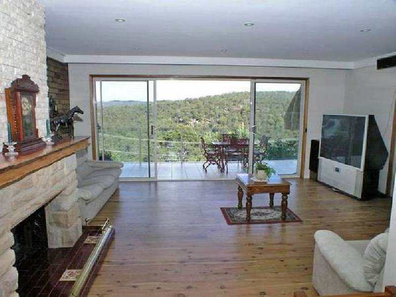 Amaroo Avenue, Elanora Heights NSW 2101