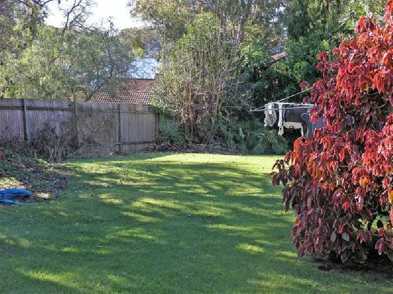 Fermoy Ave, Bayview NSW 2104