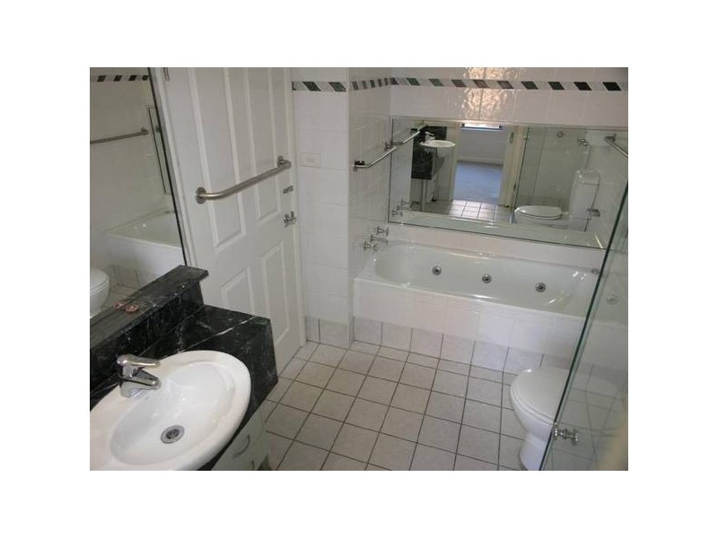 2/5 Terrol Crescent, Mona Vale NSW 2103